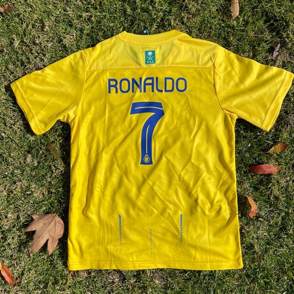 Kids Ronaldo Jersey - Picture 3 of 6